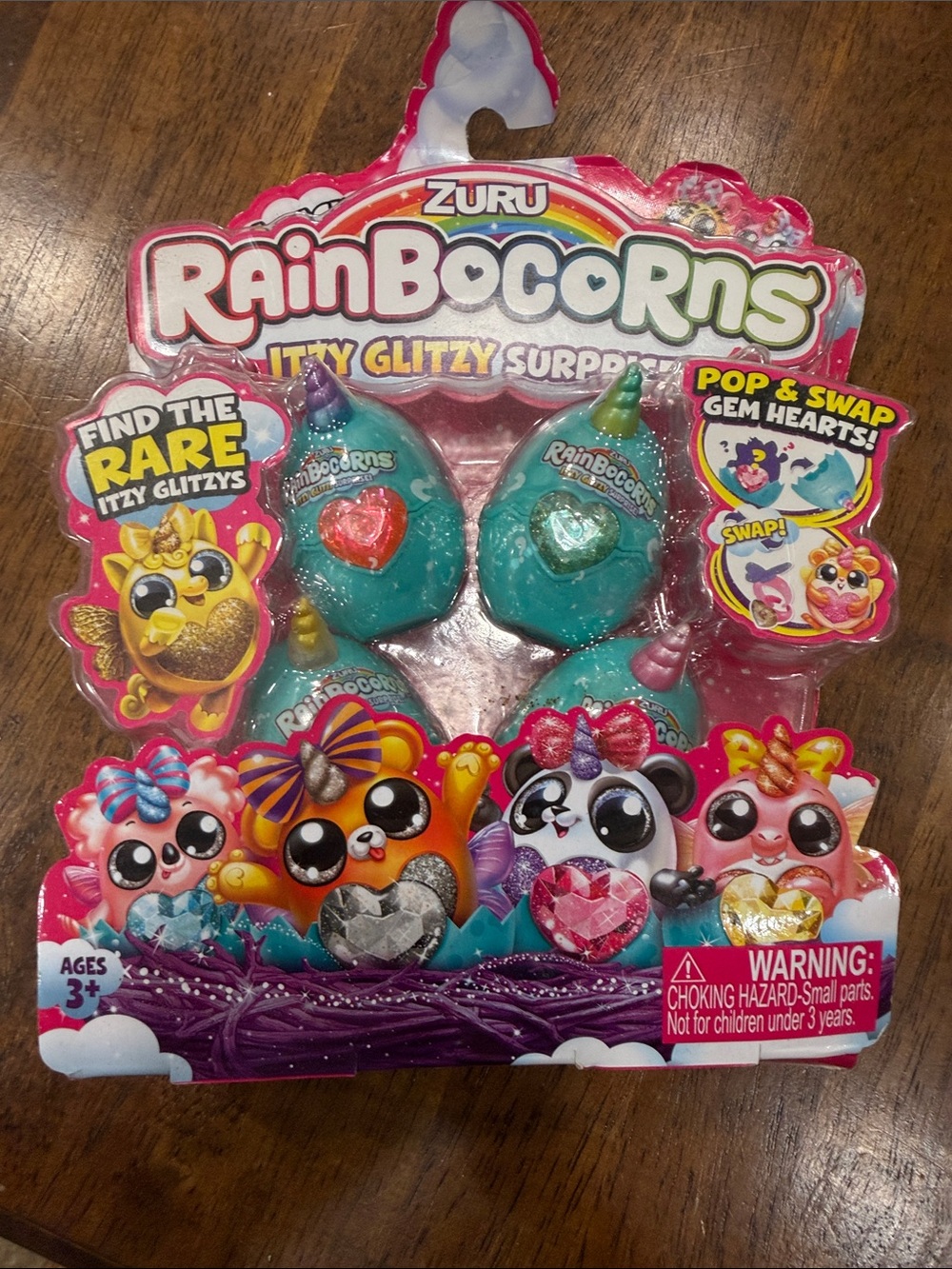 Zuru Rainbocorns Itty Glitzy Surprise Teal Playset with Pop & Swap Gem Hearts